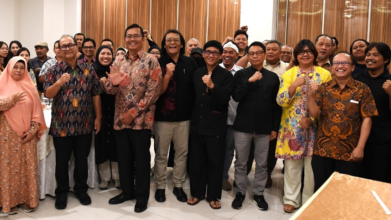Menjawab Tantangan Plastik