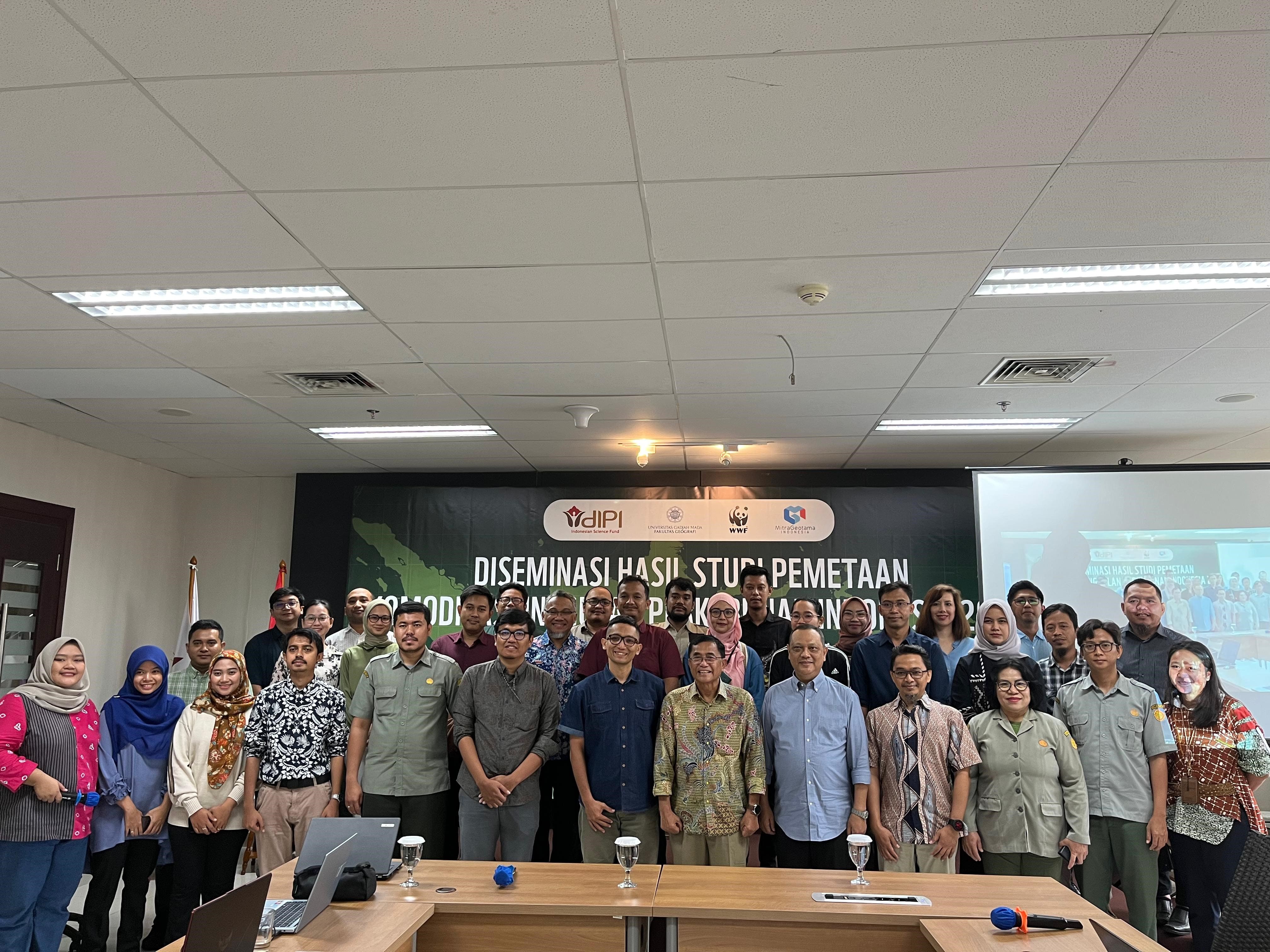 Diseminasi dan konsultasi publik hasil studi pemetaan komoditas perkebunan