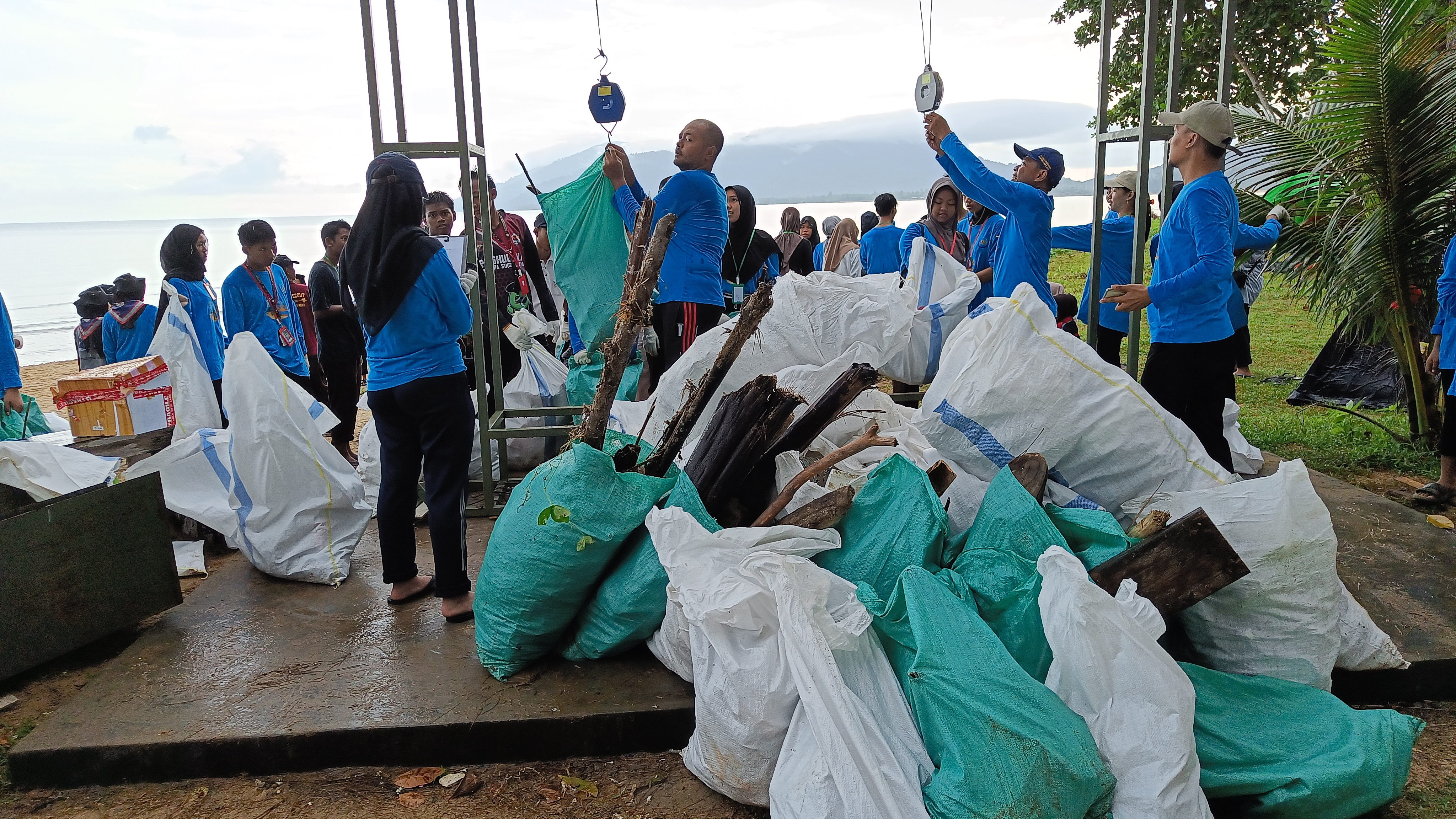 penimbangan sampah